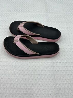 Nike Women's Pink and Black Foam Flip-Flop Sandals